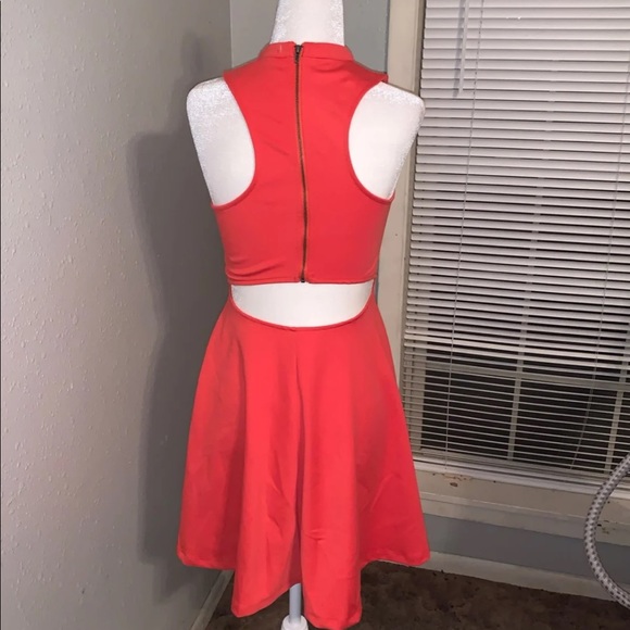 Dress - Picture 2 of 2